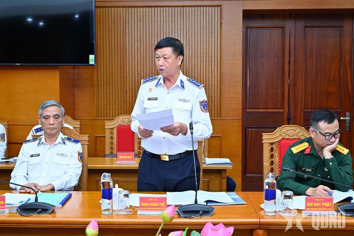   Đại biểu đóng góp ý kiến tại hội thảo.