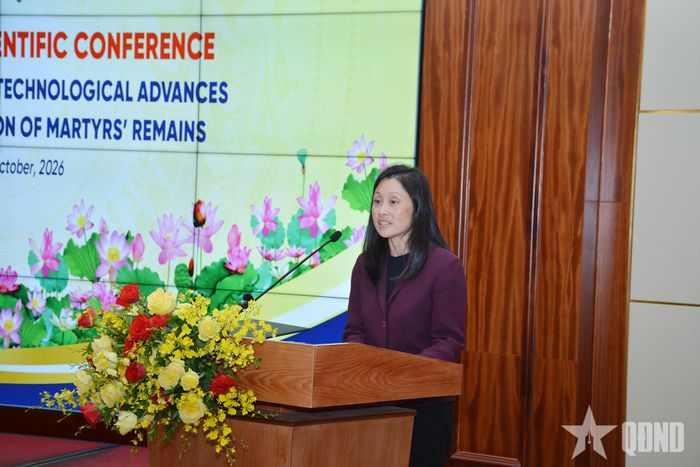 Bà Jennifer Wicks, Đại sứ Hoa Kỳ tại Việt Nam phát biểu tại hội thảo.