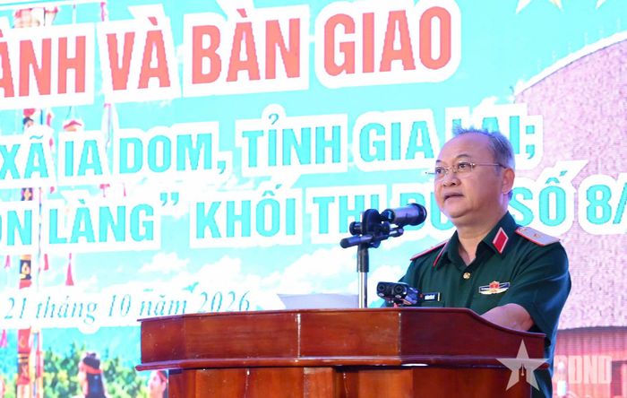 Thiếu tướng Hoàng Văn Sỹ, Tư lệnh Binh đoàn 15 phát biểu. 