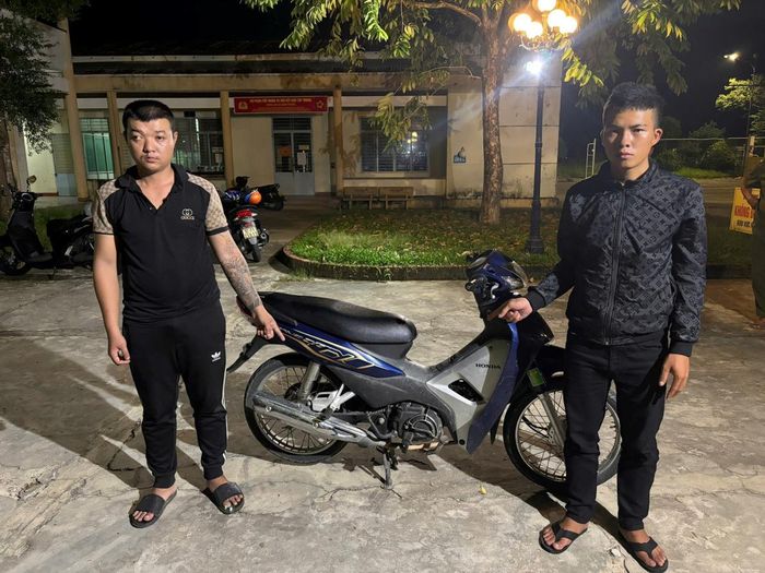 Các đối tượng trộm cắp bị bắt giữ cùng tang vật.