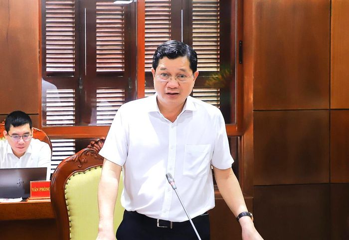 Phó Chủ tịch Thường trực HĐND TP Đà NẵngTrần Phước Sơn tham gia ý kiến tại cuộc họp.