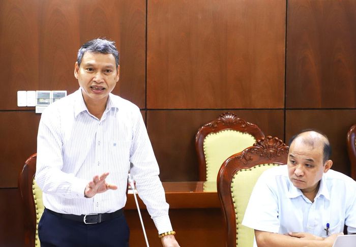 Phó Chủ tịch Thường trực UBND TP Đà Nẵng Hồ Kỳ Minh tham gia ý kiến tại cuộc họp.