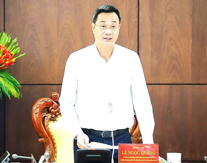 Bí thư Thành ủy Đà Nẵng Lê Ngọc Quang phát biểu chỉ đạo tại cuộc họp.