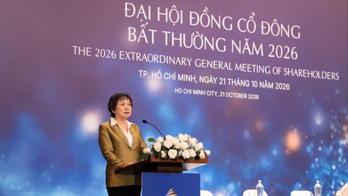  Bà Cao Thị Ngọc Dung, Chủ tịch HĐQT PNJ phát biểu tại Đại hội đồng cổ đông bất thường 2026 ﻿ (Ảnh: NHUNG NGUYỄN) 