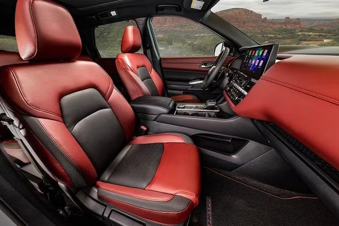 Không hề dựa trên thế hệ hiện tại với thân xe nguyên khối unibody, hãng xe Nissan dự kiến bán SUV Pathfinder thế hệ mới song song với thế hệ hiện tại trên thị trường.