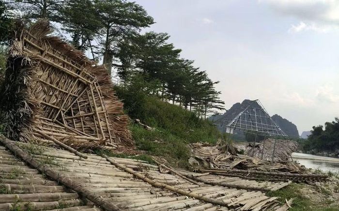 Bè nổi không bảo đảm điều kiện hoạt động được tháo dỡ.