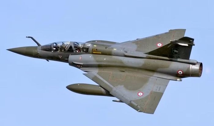 Một chiếc Mirage 2000D trong bức ảnh được chụp hồi năm 2016. Ảnh: Rob Schleiffert/Wikipedia.