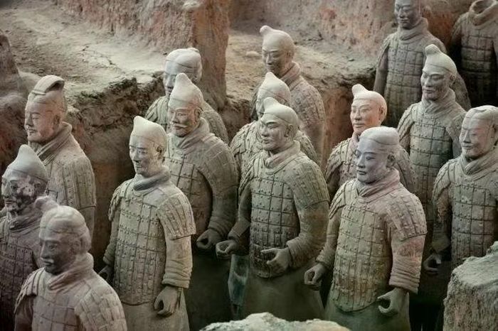 Một trong hàng nghìn chiến binh thuộc đội quân đất nung được tạo ra cách đây khoảng 2.200 năm để canh giữ lăng mộ Tần Thủy Hoàng. Ảnh: Getty Images.