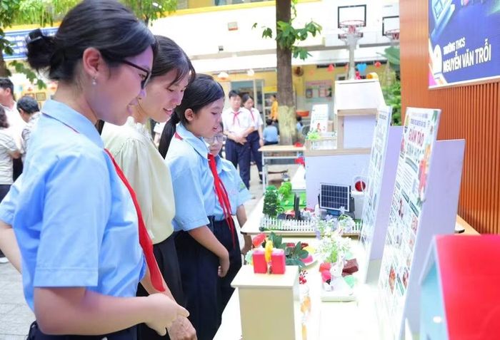 Trường THCS Nguyễn Văn Trỗi tổ chức Ngày hội khoa học công nghệ và đổi mới sáng tạo cấp trường năm học 2025-2026.