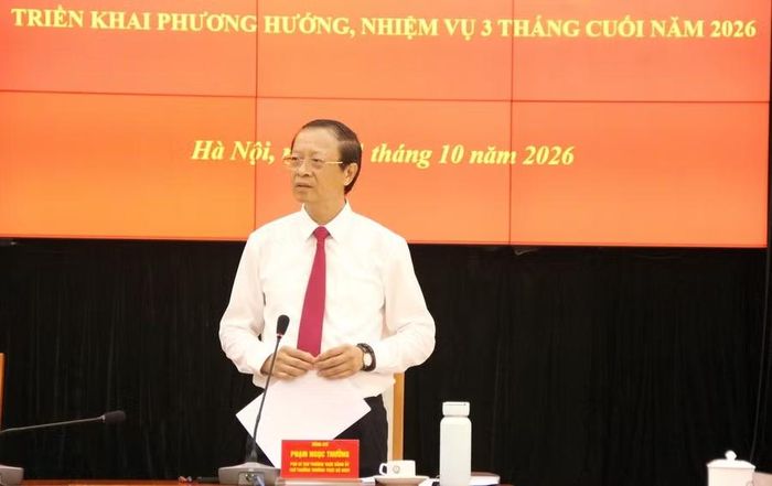 Đồng chí Phạm Ngọc Thưởng - Phó Bí thư Thường trực Đảng ủy, Thứ trưởng Thường trực Bộ GD&ĐT phát biểu tại Hội nghị.