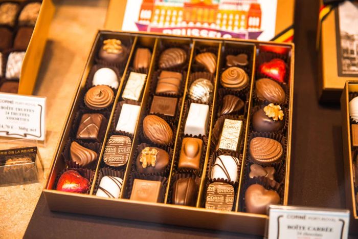 Chocolate praline Bỉ gây ấn tượng với lớp vỏ mỏng, phần nhân đa dạng và nghệ thuật chế tác tinh tế. (Nguồn: Laure Wanders)