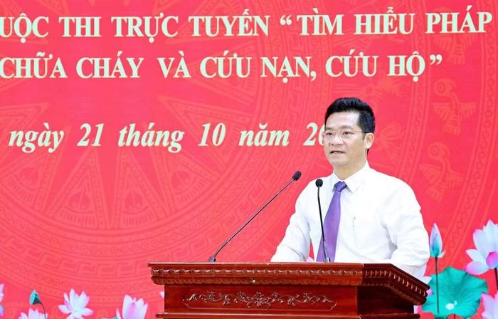 Ông Trần Anh Dũng, Phó Chủ tịch UBND tỉnh, Trưởng Ban Chỉ đạo PCCC và CNCH tỉnh phát biểu chỉ đạo tại hội nghị. Ảnh: Công an Ninh Bình