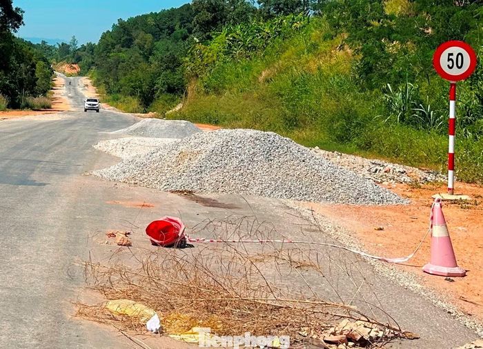 Tốc độ xe lưu thông cũng phải hạ xuống 50km/h.