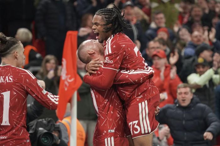 Liverpool duy trì mạch trận ấn tượng trên các đấu trường