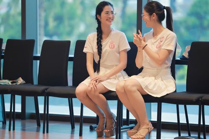 Bước vào Hoa hậu Việt Nam, thử thách khiến Phương Nghi nhận ra mình còn nhiều điều phải học là lịch trình dày đặc. Có ngày cô phải sắp xếp thời gian cho tập luyện, ghi hình, hoạt động tập thể và trau dồi kiến thức. “Danh hiệu hoa khôi là dấu mốc đáng tự hào, nhưng để trưởng thành hơn, em cần giữ tinh thần cầu thị và không ngừng học hỏi mỗi ngày”, cô nói. Phương Nghi thấy thay đổi lớn nhất ở cách đối diện với những điều mới mẻ.