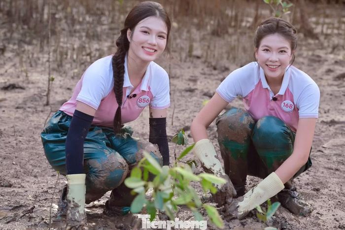 Thúy Linh cho biết lựa chọn ngành Quản lý đất đai tại Học viện Nông nghiệp Việt Nam vì quan tâm đến tài nguyên đất và công tác quản lý Nhà nước trong lĩnh vực này.