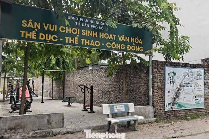 Sân vui chơi trên đường Bắc Cầu. Ảnh: Thanh Phong.