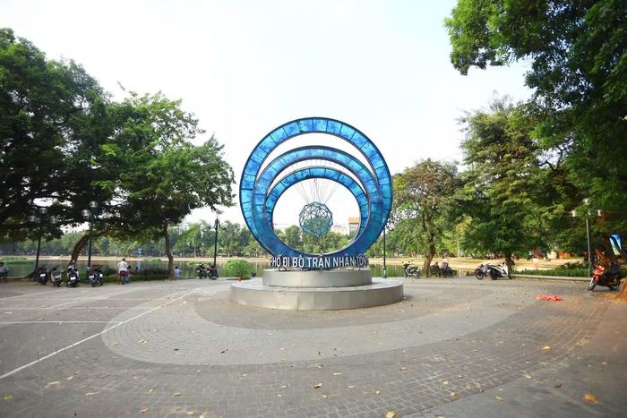 Trong 2 ngày cuối tuần này (24-25/10), tại phố đi bộ Trần Nhân Tông (Hà Nội) diễn ra Sóng Festival - sự kiện trong khuôn khổ Ngày Thanh toán số Việt Nam 2026.