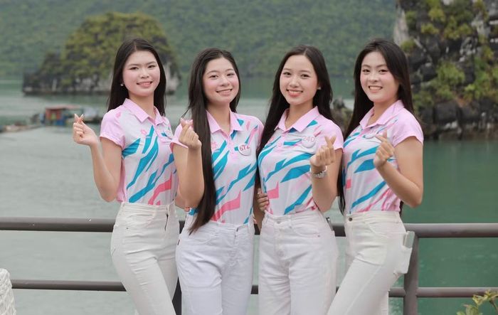 Nguyễn Thị Hoa cũng chia sẻ sự hào hứng khi được trải nghiệm văn hóa của nhiều vùng miền tại phía Bắc trong khuôn khổ cuộc thi Hoa hậu Việt Nam 2026. Cô và nhiều thí sinh choáng ngợp khi lần đầu được đi tàu trên vịnh Lan Hạ, đạp xe quanh làng chài Việt Hải...