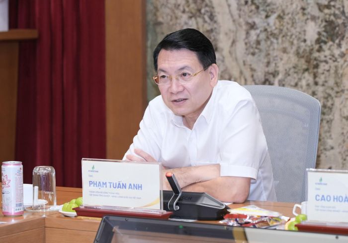 Thành viên HĐTV PETROVIETNAM Phạm Tuấn Anh: Dự án Nhà máy điện hạt nhân Ninh Thuận 2 là nhiệm vụ ưu tiên hàng đầu, tạo nền tảng để PETROVIETNAM từng bước hình thành năng lực công nghệ, quản lý và vận hành dự án điện hạt nhân. 