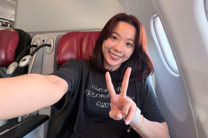 Cô cũng thường xuyên một mình thi đấu xa nhà.