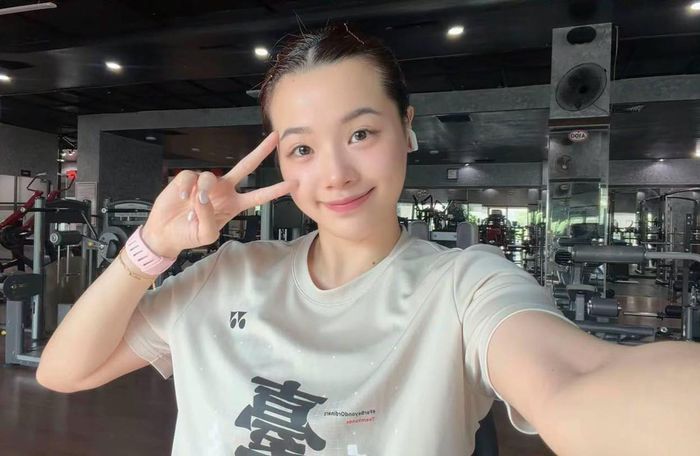 "Mỗi buổi tập là một cơ hội để nâng cao kỹ thuật, mỗi trận đấu là một lần thử sức với những đối thủ và thử thách mới, và mỗi giải đấu lại mang đến những trải nghiệm giúp mình trưởng thành hơn trên hành trình theo đuổi cầu lông", VĐV quê Phú Thọ cho biết.