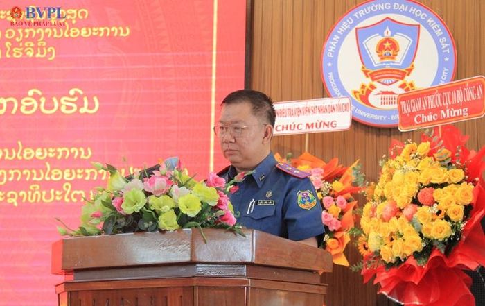   Đồng chí Sulichanh Yangmala, Phó Viện trưởng Viện Nghiên cứu và Đào tạo Kiểm sát - Trưởng đoàn, phát biểu.