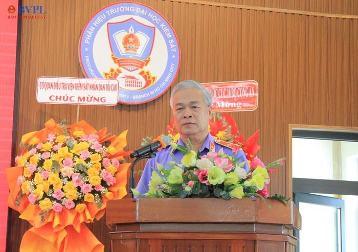  TS. Huỳnh Đông Bắc, Phó Hiệu trưởng Trường Đại học Kiểm sát, Giám đốc Phân hiệu Trường Đại học Kiểm sát tại TP Hồ Chí Minh, phát biểu tại buổi lễ.