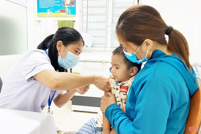 Tiêm vắc-xin là giải pháp hữu hiệu nhất để phòng bệnh não mô cầu.