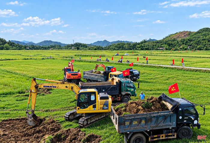 Giai đoạn 2026 - 2030, Hà Tĩnh đặt mục tiêu tiếp tục chuyển đổi, tích tụ thêm 20.000 ha đất nông nghiệp, phấn đấu mỗi hộ chỉ còn 1 - 2 thửa ruộng.