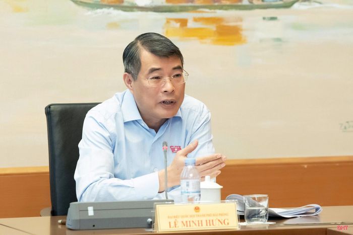 Đồng chí Lê Minh Hưng - Ủy viên Bộ Chính trị, Thủ tướng Chính phủ phát biểu tại phiên thảo luận.