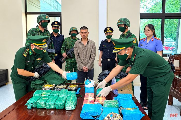 Đồn Biên phòng Cửa khẩu quốc tế Cầu Treo phối hợp phá thành công chuyên án Chuyên án HT426 vào tháng 6/2026.