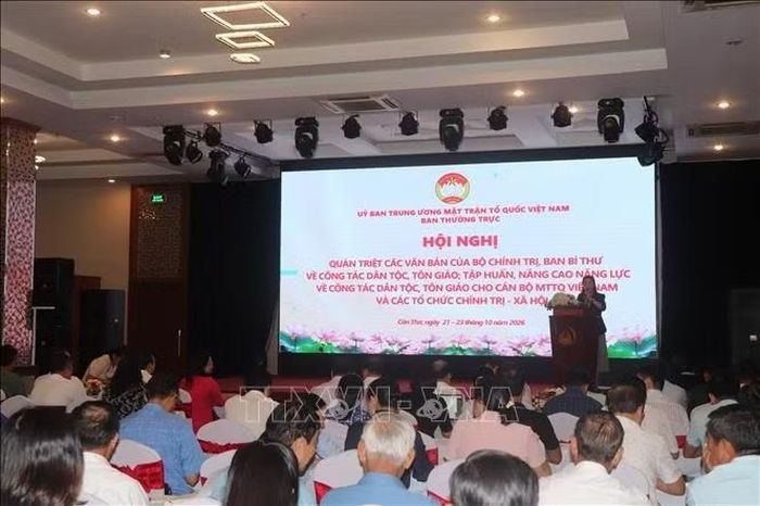 Quang cảnh hội nghị.