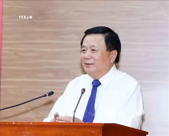 Đồng chí Nguyễn Xuân Thắng, Chủ tịch Hội đồng Lý luận Trung ương, phát biểu tại Lễ ký kết. Ảnh: Phương Hoa/TTXVN