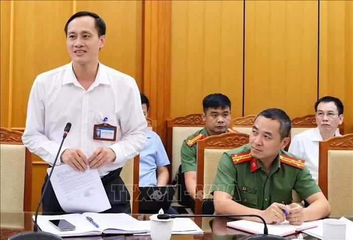 Đại diện phường Nam Sơn phát biểu.