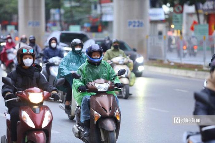 Theo dự báo thời tiết ngày 21/10, một đợt không khí lạnh yếu được bổ sung xuống nước ta với cường độ không mạnh và lệch Đông. Ảnh minh họa.