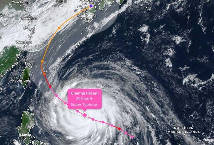 Siêu bão Champi đạt sức gió cực đại 296 km/h, trở thành siêu bão mạnh nhất thế giới từ đầu năm 2026, nhưng được dự báo suy yếu trong 1-2 ngày tới. Ảnh: JTWC.