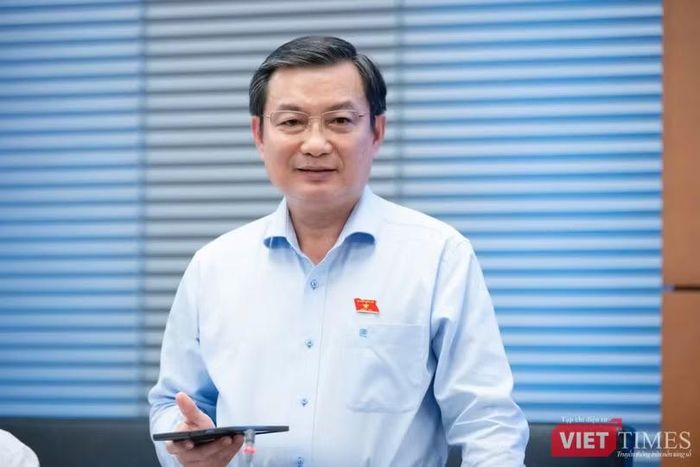 ĐBQH Phạm Trọng Nhân phát biểu. Ảnh: Hà An.