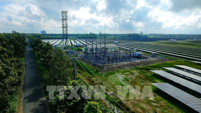 Phát triển năng lượng xanh không chỉ là giải pháp bảo đảm an ninh năng lượng mà còn là hướng đi quan trọng để Cần Thơ khai thác hiệu quả tiềm năng, lợi thế địa phương. Ảnh: Duy Khương – TTXVN