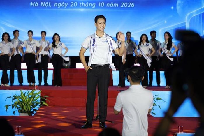 Phần thi Đồng diễn và Chào hỏi của các thí sinh