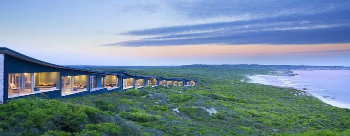 Trong số những khách sạn được vinh danh năm nay Southern Ocean Lodge (Úc) được đánh giá là mang đến trải nghiệm lưu trú xuất sắc ở cấp độ vượt trội. Ảnh: lightfoottravel.com