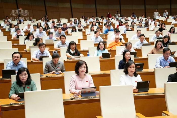 Các đại biểu tham dự phiên thảo luận.