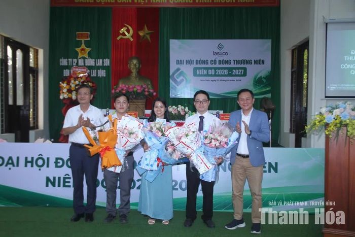 Ban kiểm soát Công ty CP Mía đường Lam Sơn nhiệm kỳ 2026-2031 ra mắt đại hội cổ đông.