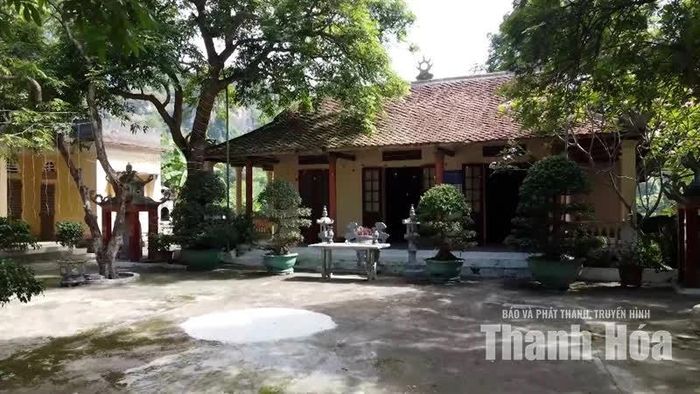 Đền thờ Khương Công Phụ nằm trên địa bàn xã Định Hòa, tỉnh Thanh Hóa.