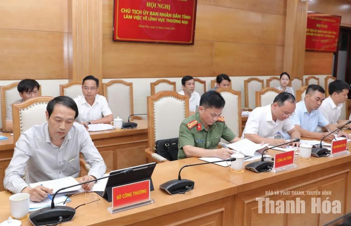 Các đại biểu dự hội nghị.
