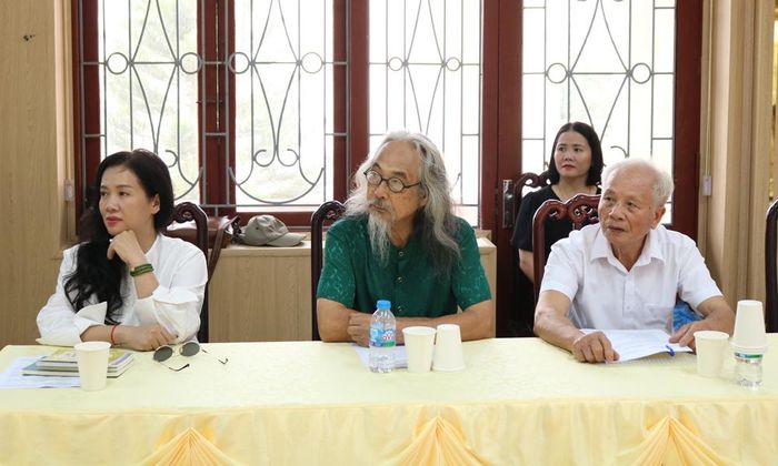  Các nhà văn dự Đại hội.  