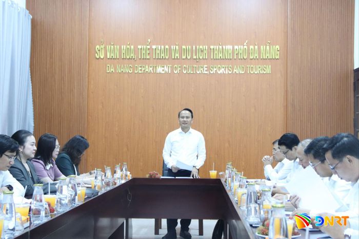 Phó Bí thư Thành ủy, Chủ tịch Ủy ban MTTQ Việt Nam thành phố Nguyễn Đình Vĩnh, Trưởng đoàn Kiểm tra số 03 chủ trì kiểm tra công tác kiểm soát quyền lực, phòng chống tham nhũng, tiêu cực trong công tác cán bộ tại Đảng ủy Sở Văn hóa, Thể thao và Du lịch. Ảnh: TRỌNG HUY