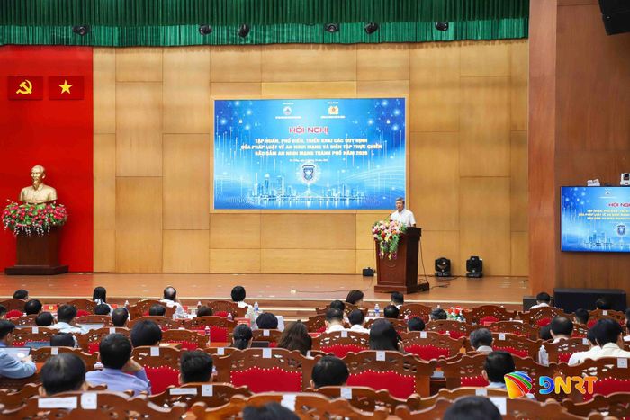 Quang cảnh hội nghị. Ảnh: NGỌC PHÚ