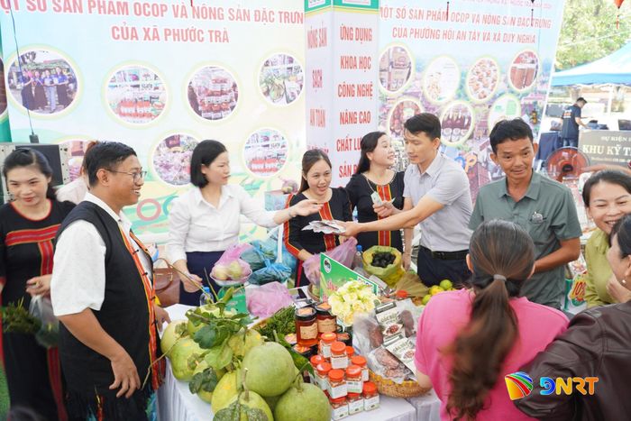 Xã Phước Trà chú trọng khai thác tài nguyên bản địa để phát triển sản phẩm OCOP và sản phẩm đặc trưng nhằm nâng cao thu nhập cho người dân. Ảnh: N.ĐOAN