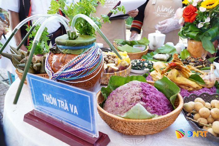 Ẩm thực truyền thống của người dân vùng cao xã Phước Trà thu hút sự quan tâm của du khách tại các lễ hội. Ảnh: N.ĐOAN